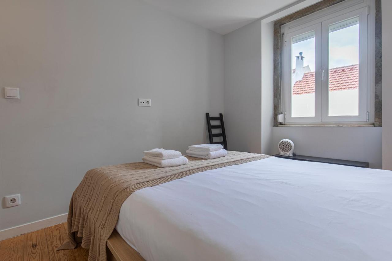 Graceful 2Bdr Duplex Apartment By Lovelystay Lisbon Exterior photo